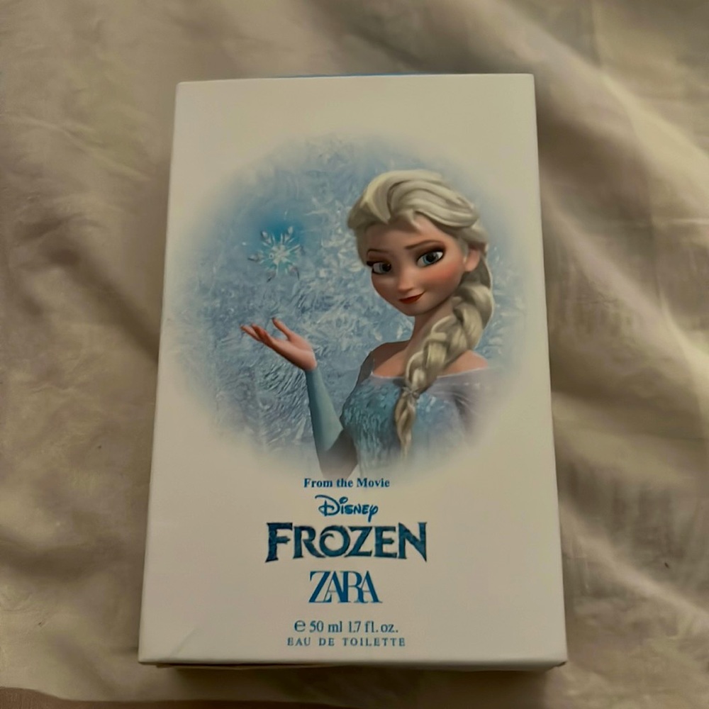 Frozen x Zara